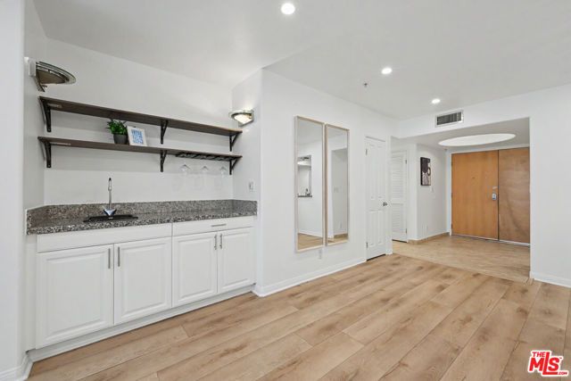 8559 Alcott Street 104, Los Angeles, CA 90035