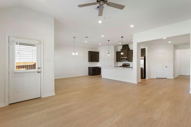 11828 Whirlaway Drive, Willis, TX 77318