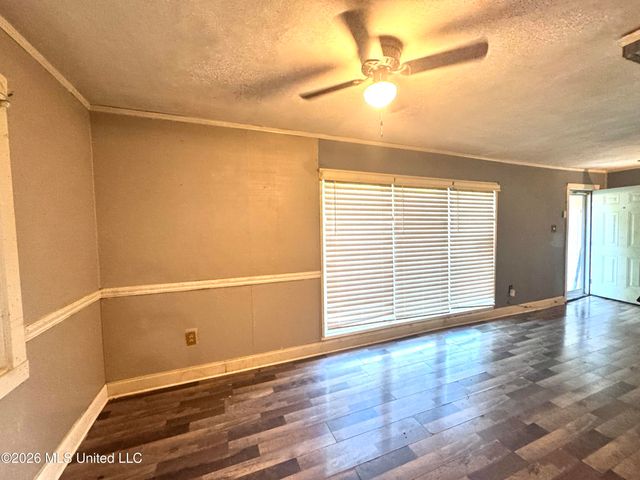 3165 Oak Forest Drive, Jackson, MS 39212