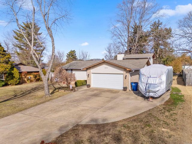 1401 S Kingswood Way, Mountain Home, AR 72653