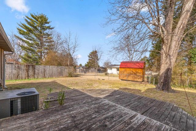 1401 S Kingswood Way, Mountain Home, AR 72653