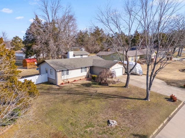 1401 S Kingswood Way, Mountain Home, AR 72653