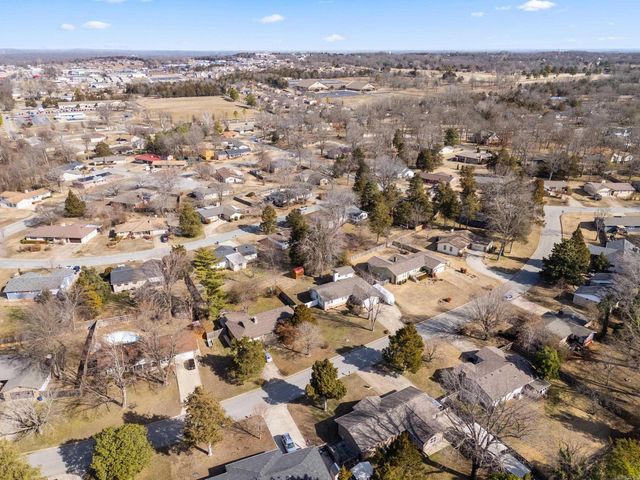 1401 S Kingswood Way, Mountain Home, AR 72653