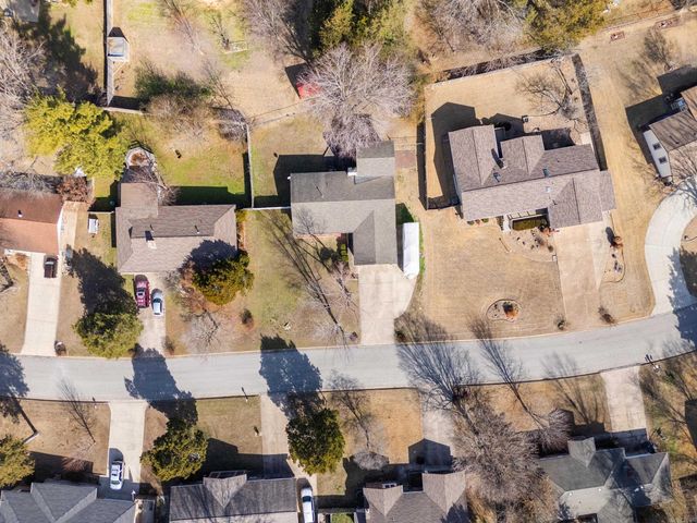 1401 S Kingswood Way, Mountain Home, AR 72653