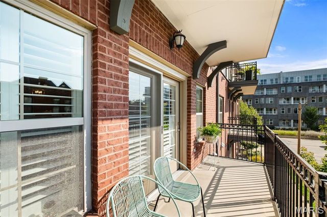 2211 S Grand Boulevard 210, St Louis, MO 63104