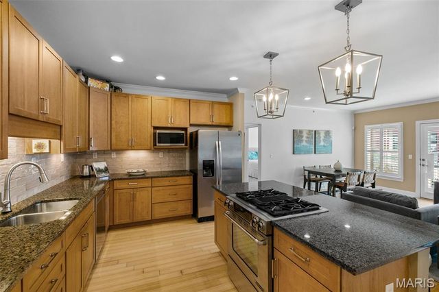 2211 S Grand Boulevard 210, St Louis, MO 63104