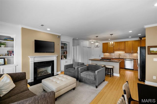 2211 S Grand Boulevard 210, St Louis, MO 63104