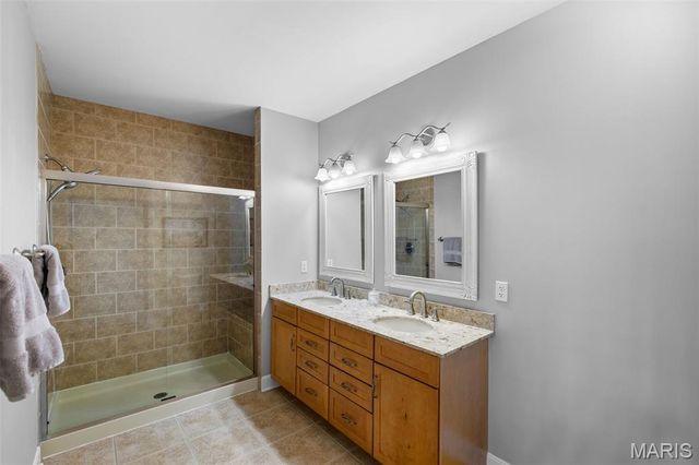 2211 S Grand Boulevard 210, St Louis, MO 63104