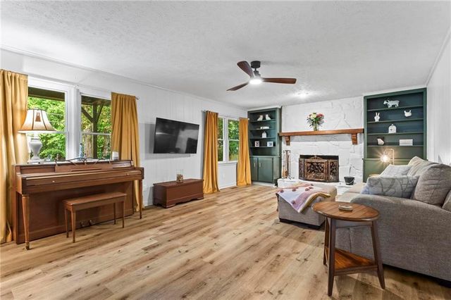 6971 Recreation Lane, Acworth, GA 30102