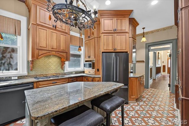 2011 Park Avenue, St Louis, MO 63104