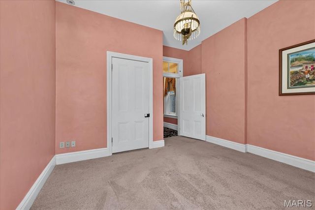 2011 Park Avenue, St Louis, MO 63104