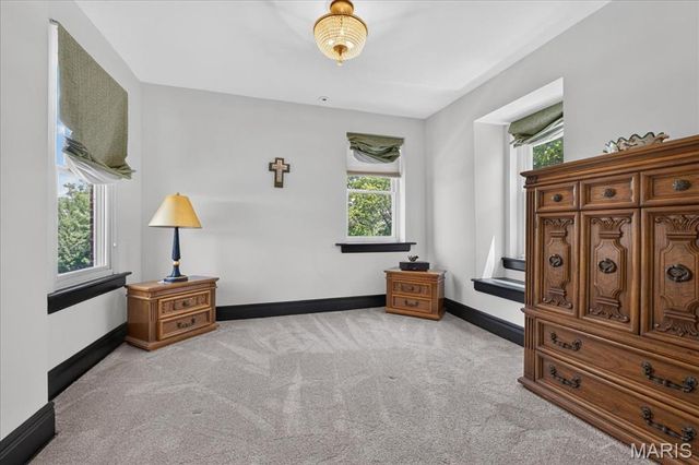 2011 Park Avenue, St Louis, MO 63104
