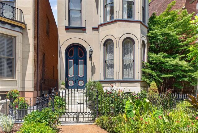 2011 Park Avenue, St Louis, MO 63104