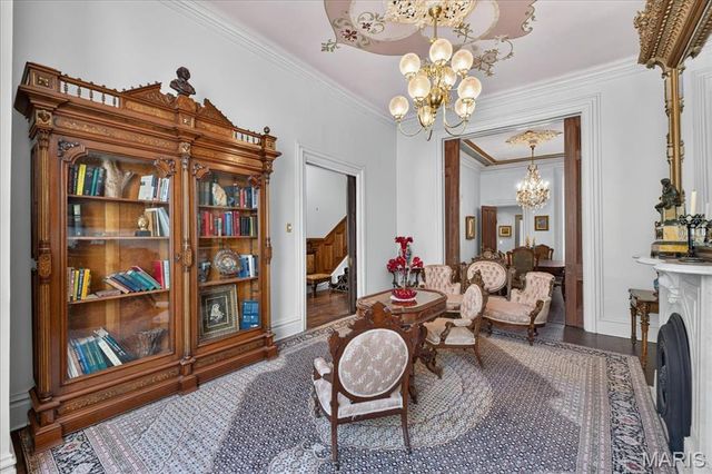 2011 Park Avenue, St Louis, MO 63104