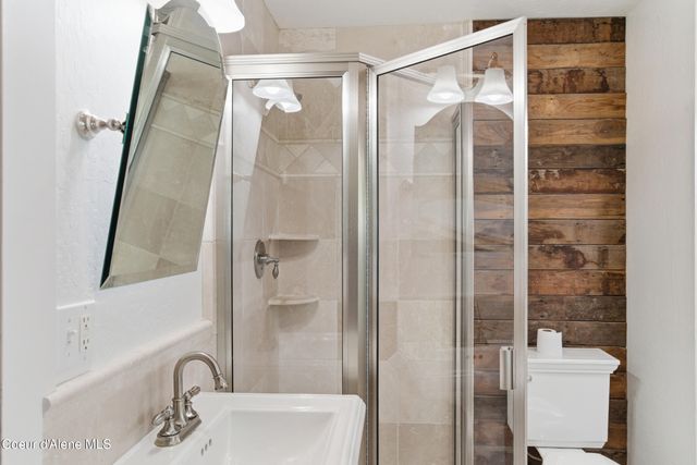 921 E Front AVE, Coeur D'alene, ID 83814