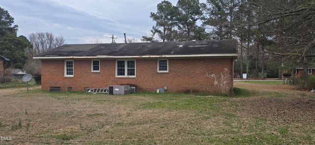 515 Nc-71 Hwy, Maxton, NC 28364