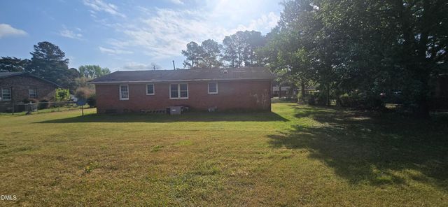 515 Nc-71 Hwy, Maxton, NC 28364