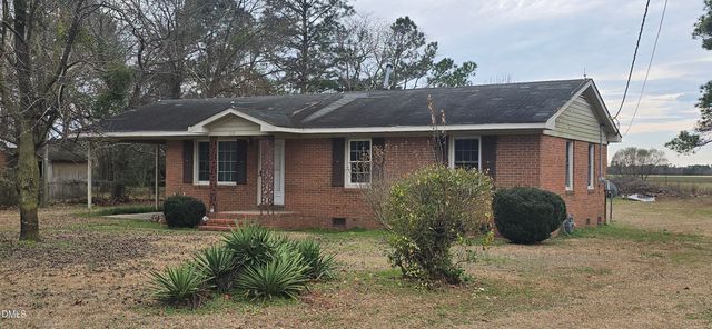 515 Nc-71 Hwy, Maxton, NC 28364