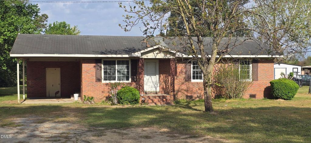 515 Nc-71 Hwy, Maxton, NC 28364