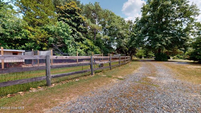 189 Nc 73, West End, NC 27376