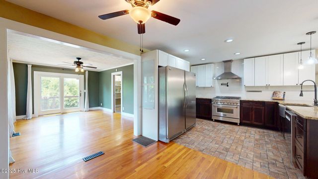 189 Nc 73, West End, NC 27376