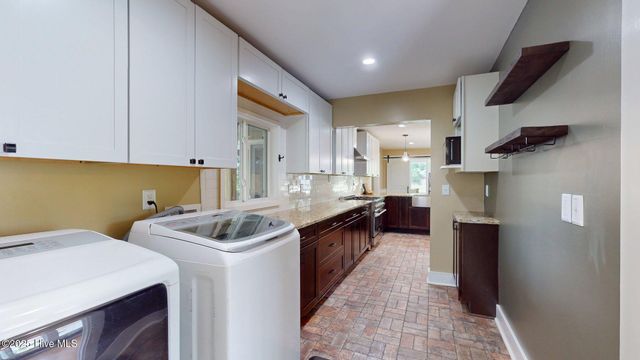 189 Nc 73, West End, NC 27376