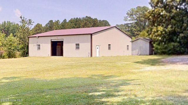 189 Nc 73, West End, NC 27376