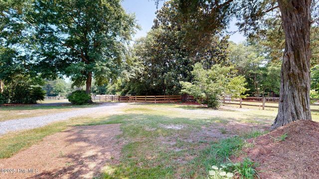 189 Nc 73, West End, NC 27376