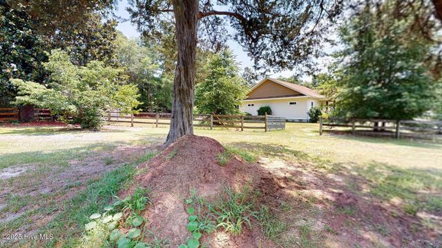 189 Nc 73, West End, NC 27376