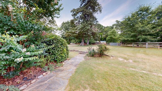 189 Nc 73, West End, NC 27376