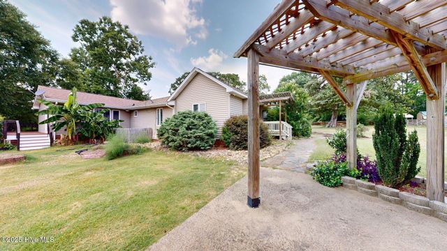 189 Nc 73, West End, NC 27376