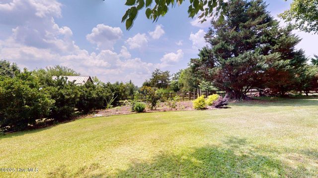 189 Nc 73, West End, NC 27376