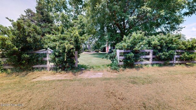 189 Nc 73, West End, NC 27376