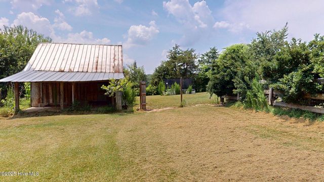 189 Nc 73, West End, NC 27376