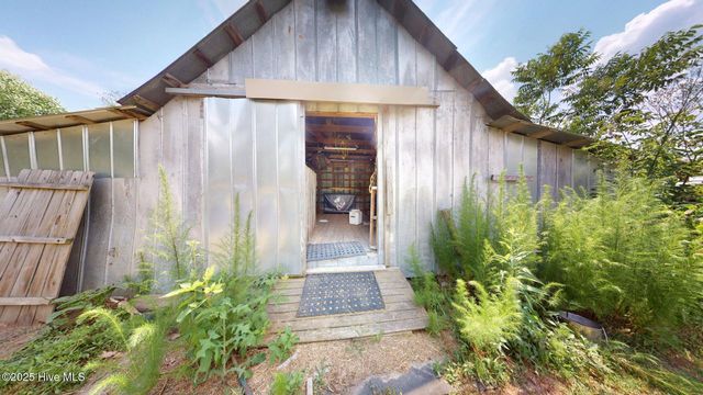 189 Nc 73, West End, NC 27376