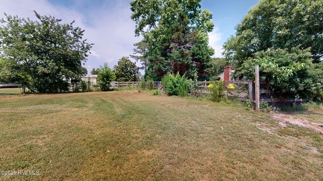 189 Nc 73, West End, NC 27376