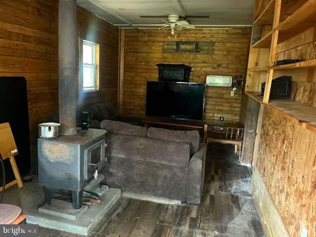 155 BONNEAU LANE, Burlington, WV 26710