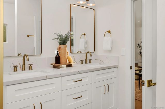 1900 W 41St St, Los Angeles, CA 90062