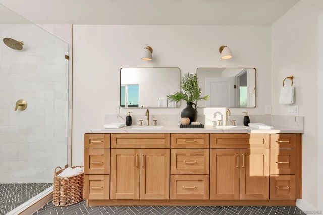 1900 W 41St St, Los Angeles, CA 90062