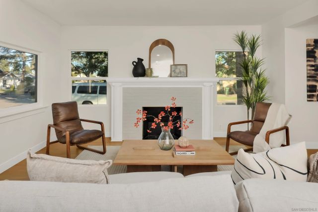 1900 W 41St St, Los Angeles, CA 90062