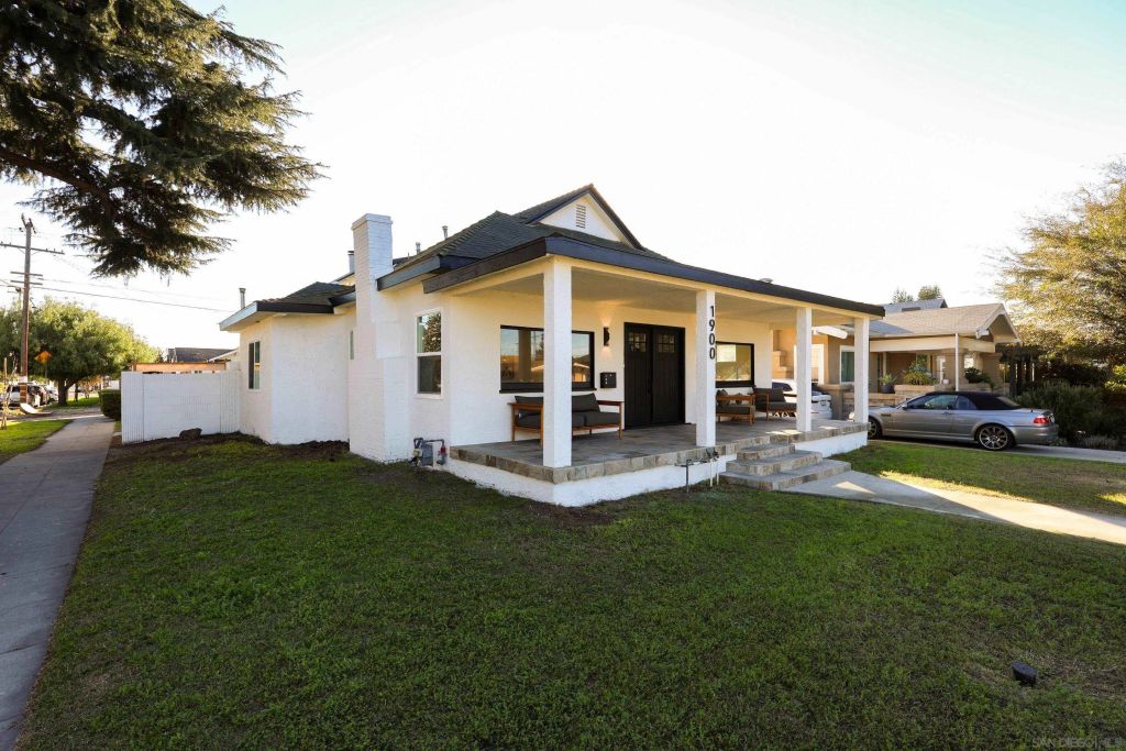 1900 W 41St St, Los Angeles, CA 90062