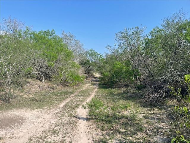 9622 Baker Road, Sinton, TX 78387