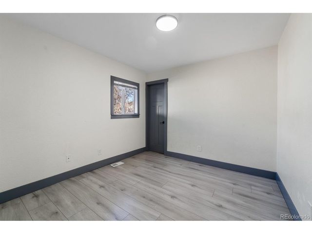 104 Stuart St, Denver, CO 80219