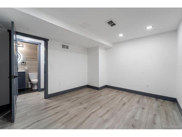104 Stuart St, Denver, CO 80219
