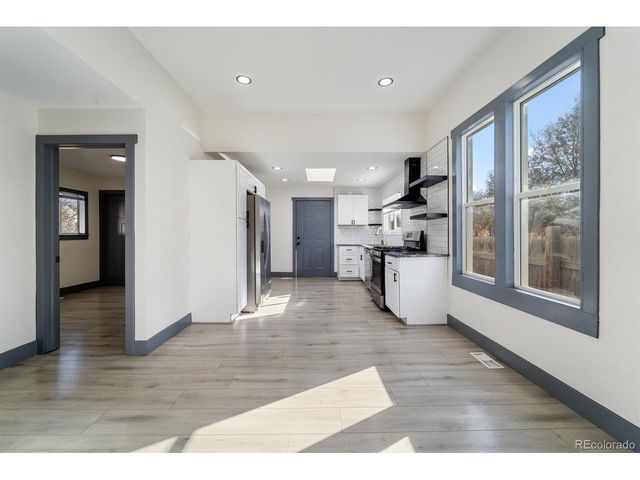 104 Stuart St, Denver, CO 80219