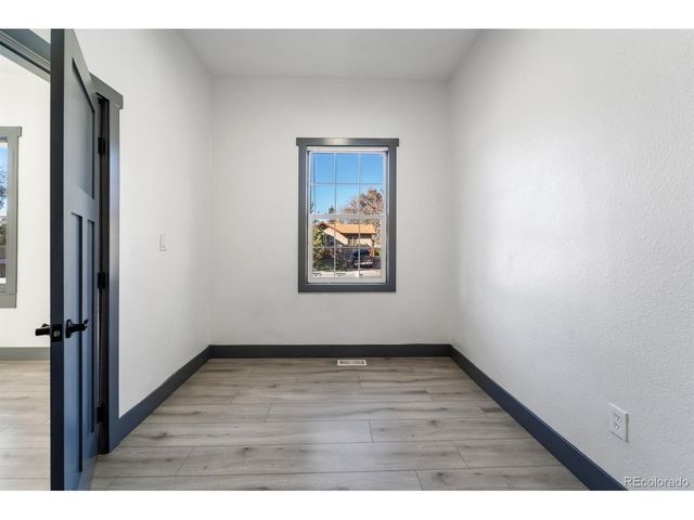 104 Stuart St, Denver, CO 80219