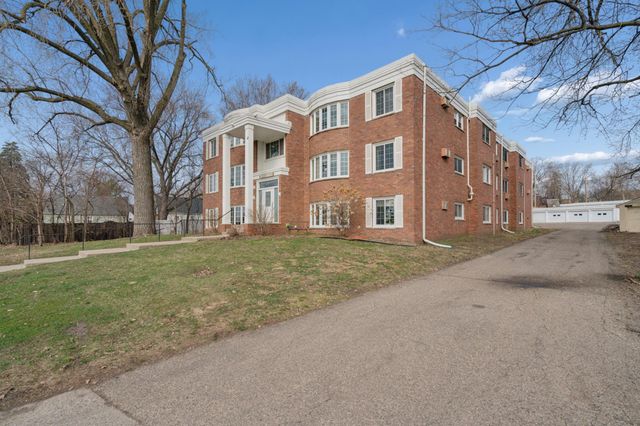 4516 Highway 7 1, Saint Louis Park, MN 55416