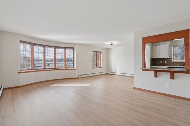 4516 Highway 7 1, Saint Louis Park, MN 55416