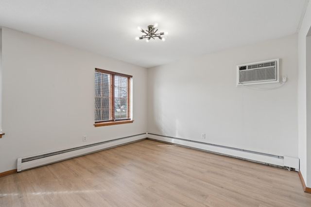 4516 Highway 7 1, Saint Louis Park, MN 55416