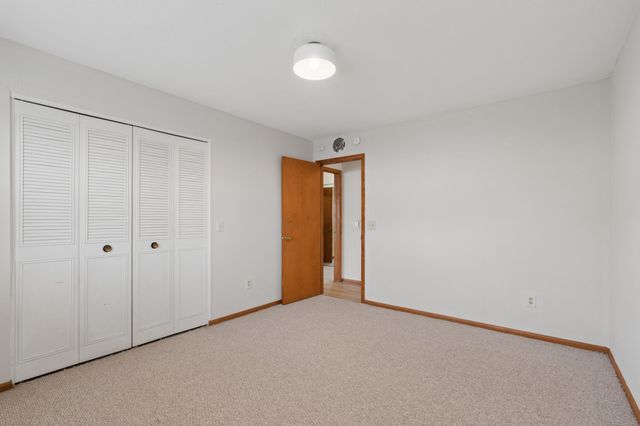 4516 Highway 7 1, Saint Louis Park, MN 55416